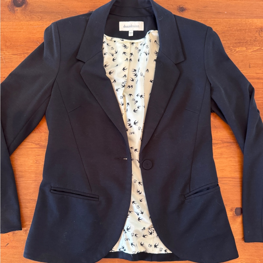 Daniel Rainn Black Blazer With Patterned Lining - image 1